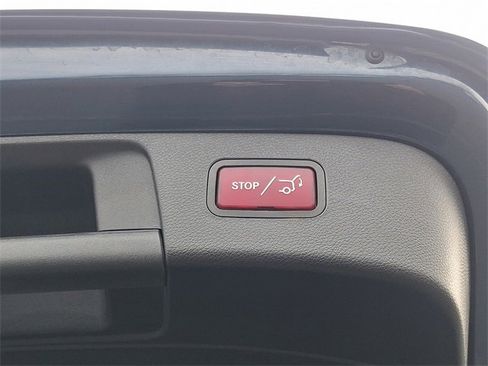 Used 2020 Mercedes-Benz GLA 250 4MATIC image 31