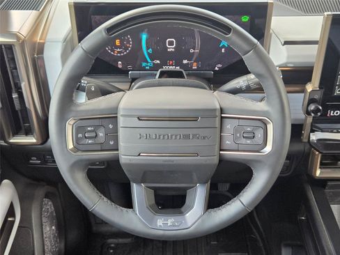 Used 2025 GMC Hummer EV 3X AWD/4WD image 15