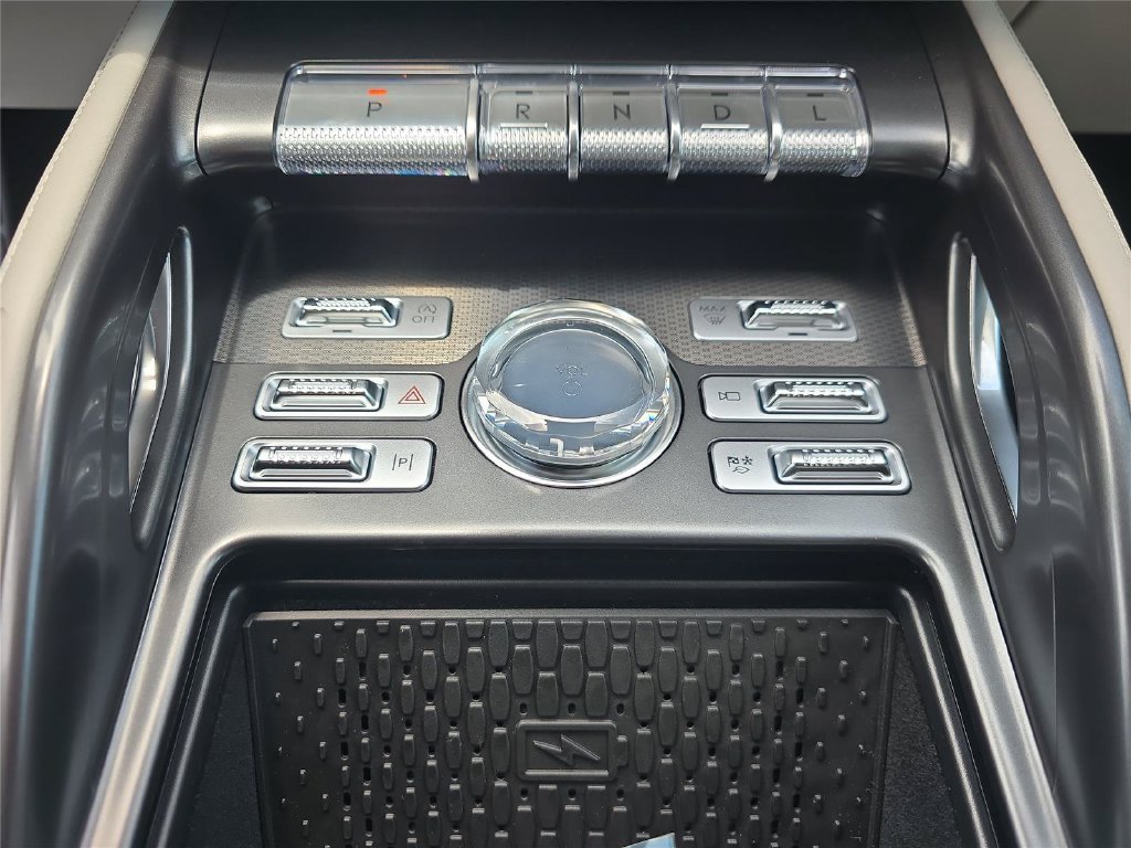 New 2026 Lincoln Nautilus Premier w/ Equipment Group 102A AWD/4WD image 17