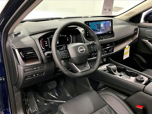 New 2026 Nissan Rogue Platinum w/ Platinum Premium Package image 6