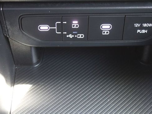 Used 2025 Kia K4 FWD image 36