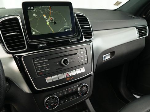 Used 2019 Mercedes-Benz GLE 43 AMG 4MATIC image 41