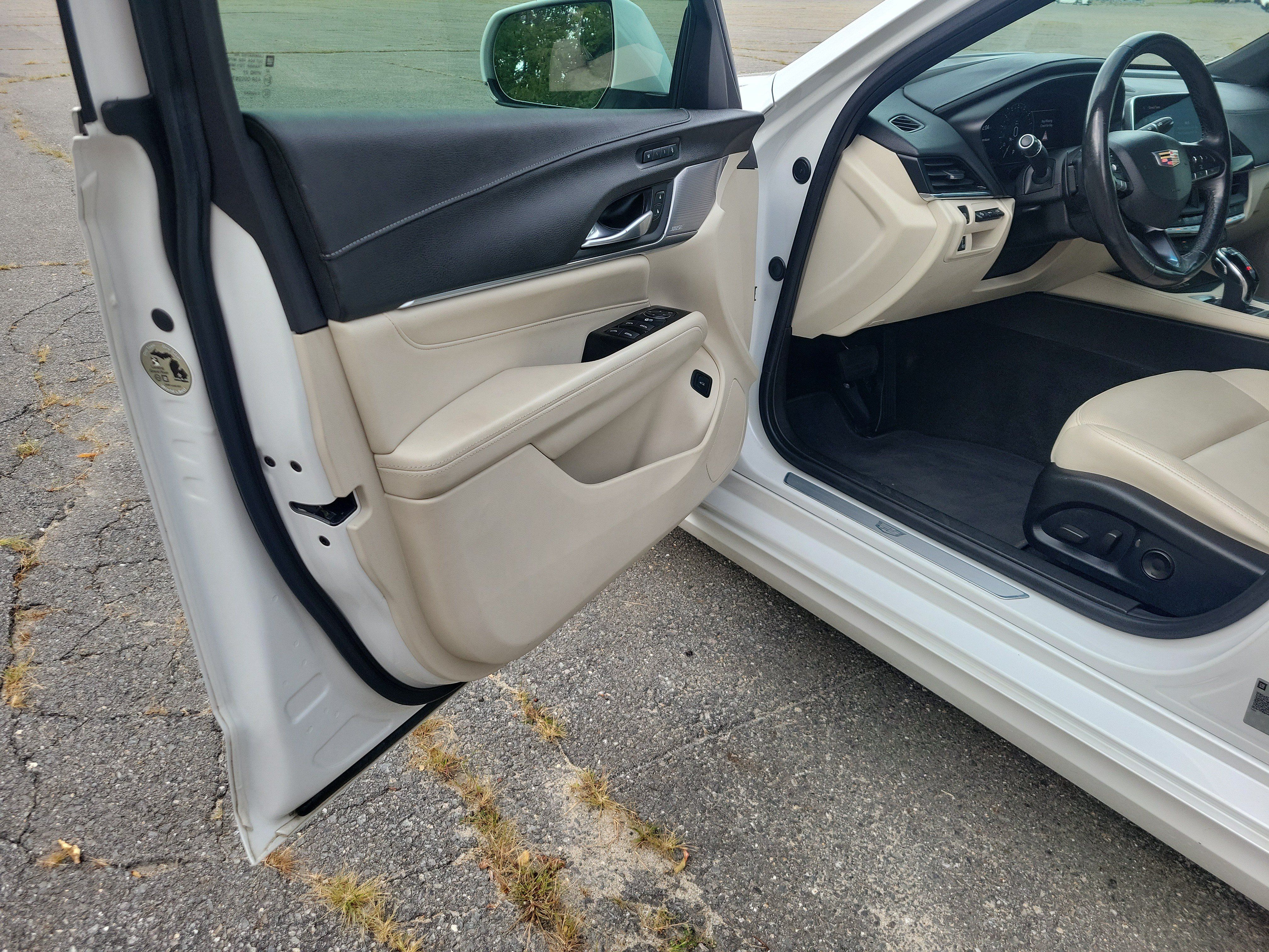 Used 2021 Cadillac CT4 Premium Luxury AWD/4WD image 15