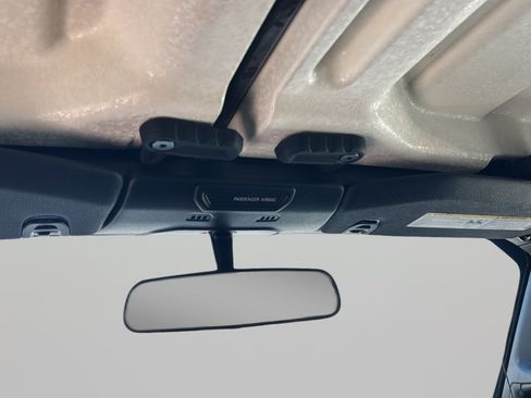 Used 2019 Jeep Wrangler Sport AWD/4WD image 18