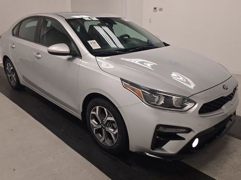 Used 2019 Kia Forte LXS FWD image 1