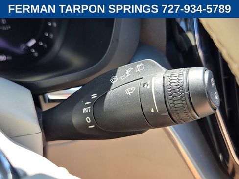 Certified 2023 Volvo XC60 B5 Core AWD/4WD image 33