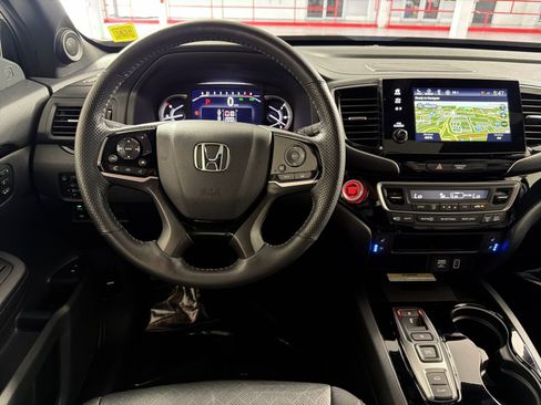 Used 2023 Honda Passport Elite image 16