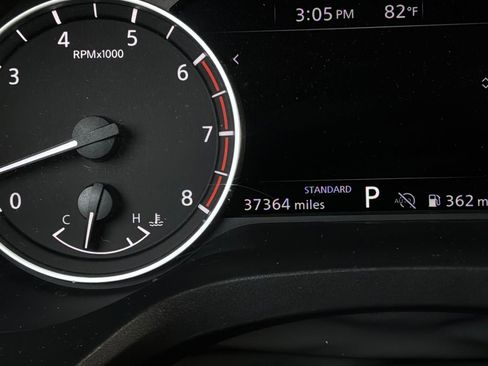Used 2025 Nissan Rogue SV FWD image 38