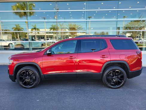 Used 2022 GMC Acadia SLT w/ Elevation Edition image 7