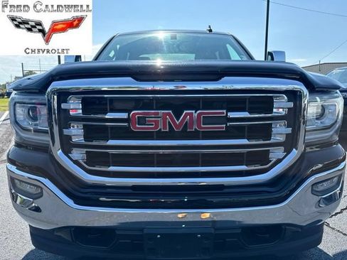 Used 2018 GMC Sierra 1500 SLT w/ SLT Premium Package AWD/4WD image 6
