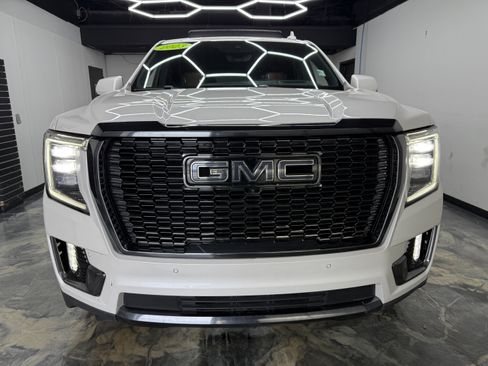 Used 2023 GMC Yukon Denali Ultimate image 7