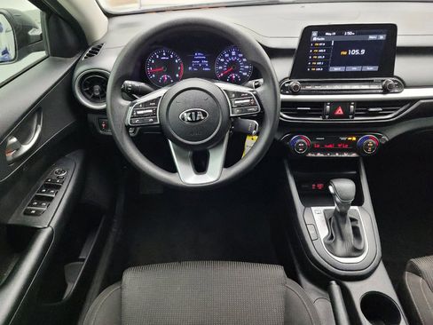Used 2019 Kia Forte LXS FWD image 22