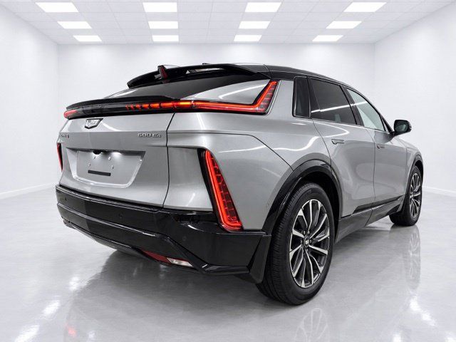 Used 2024 Cadillac Lyriq Sport AWD/4WD image 9
