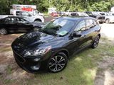 Used 2022 Ford Escape SE w/ SE Sport Appearance Package image 3