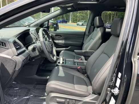 Certified 2026 Honda Odyssey Sport-L image 16