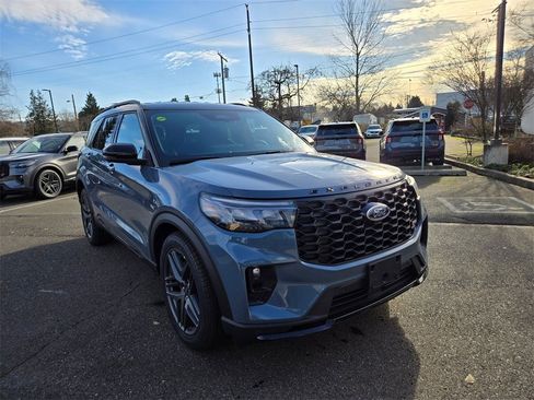 New 2026 Ford Explorer ST image 3