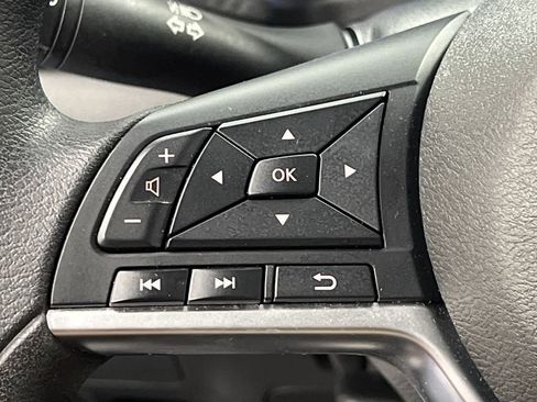 Used 2025 Nissan Sentra SV FWD image 35