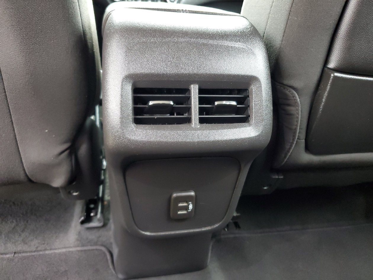 Used 2024 GMC Terrain SLE AWD/4WD image 15