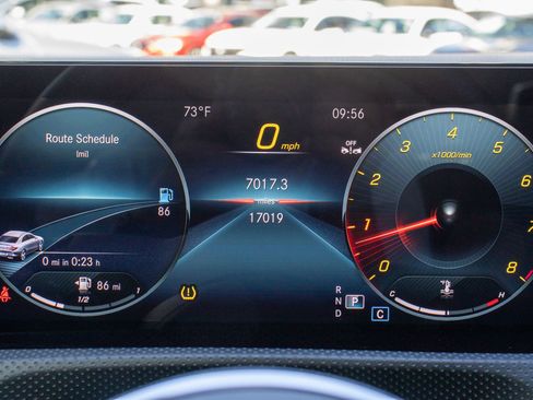 Used 2023 Mercedes-Benz CLA 250 image 34