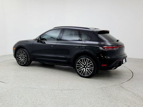 Used 2022 Porsche Macan image 7