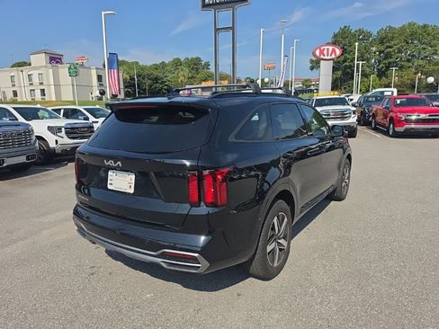Used 2023 Kia Sorento S w/ Panoramic Sunroof Package FWD image 7