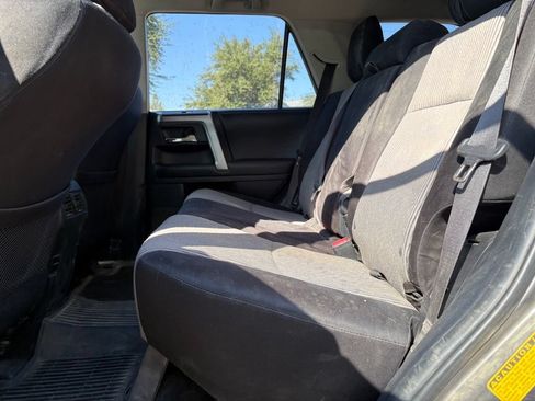 Used 2018 Toyota 4Runner SR5 AWD/4WD image 11