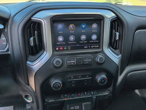 Used 2020 Chevrolet Silverado 1500 LT Trail Boss w/ Bed Protection Package AWD/4WD image 16