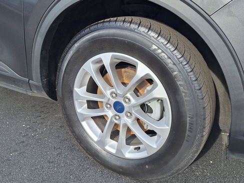 Used 2020 Ford Escape SE image 22