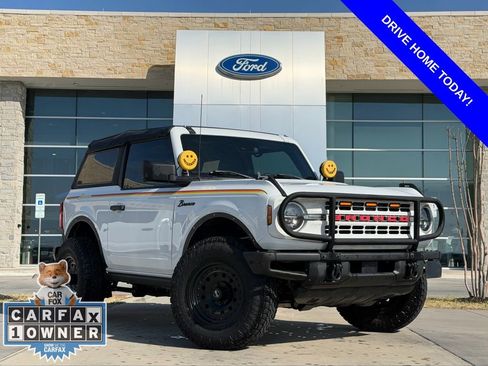 Used 2021 Ford Bronco Black Diamond image 1