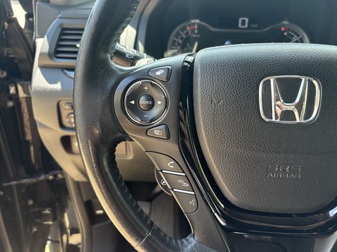 Used 2016 Honda Pilot Elite image 19