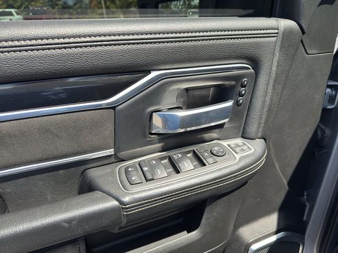 Used 2023 RAM 2500 Laramie w/ Night Edition AWD/4WD image 10