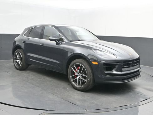 New 2026 Porsche Macan S image 9