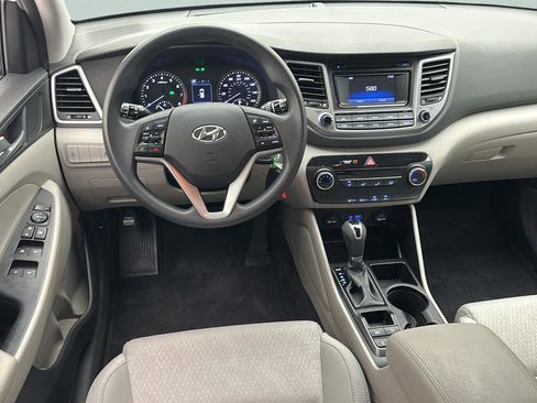 Used 2017 Hyundai Tucson SE AWD/4WD image 11