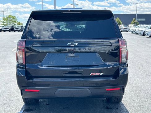 Used 2024 Chevrolet Suburban RST w/ Luxury Package AWD/4WD image 4