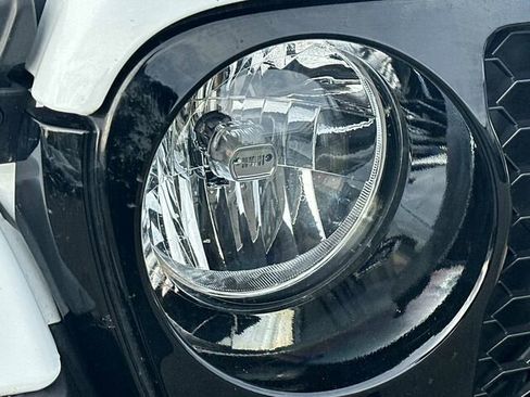 Used 2023 Jeep Gladiator Sport image 31