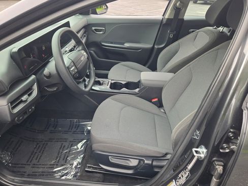 Used 2025 Kia K4 FWD image 21