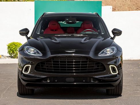 Used 2021 Aston Martin DBX AWD/4WD image 7