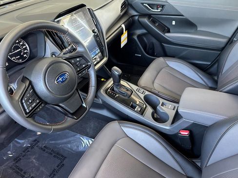 Certified 2025 Subaru Crosstrek 2.5i Limited w/ Crosstrek Mirror Package image 12