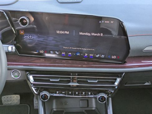 New 2026 Chevrolet Traverse RS image 19