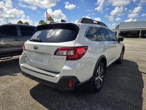 Used 2019 Subaru Outback 2.5i Limited AWD/4WD image 3