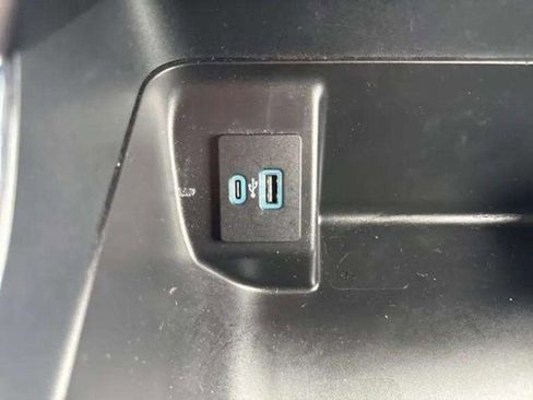 Used 2024 Ford F150 XLT w/ Mobile Office Package image 31