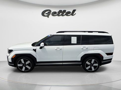 Used 2025 Hyundai Santa Fe Limited image 7