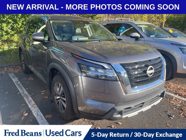 Used 2024 Nissan Pathfinder SL AWD/4WD image 1