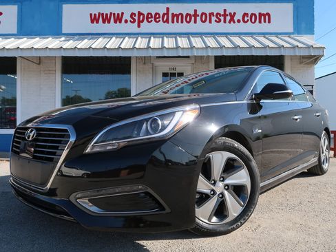 Used 2016 Hyundai Sonata Limited w/ Option Group 02 FWD image 1