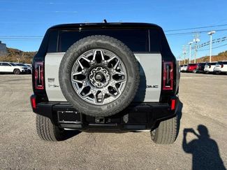 New 2025 GMC Hummer EV 3X video 4