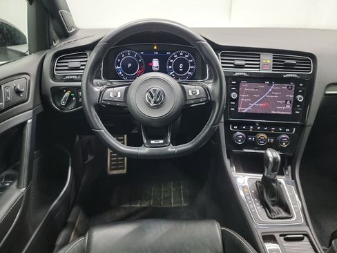 Used 2018 Volkswagen Golf R 4-Door image 16