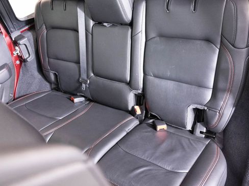 Used 2022 Jeep Wrangler Unlimited Rubicon w/ LED Lighting Group image 31