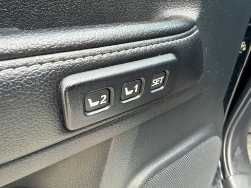 Used 2015 Toyota 4Runner Limited AWD/4WD image 15