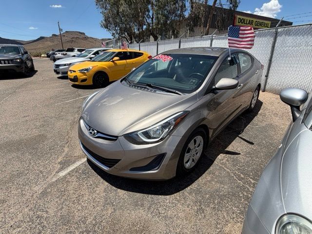 Used 2016 Hyundai Elantra SE FWD image 1