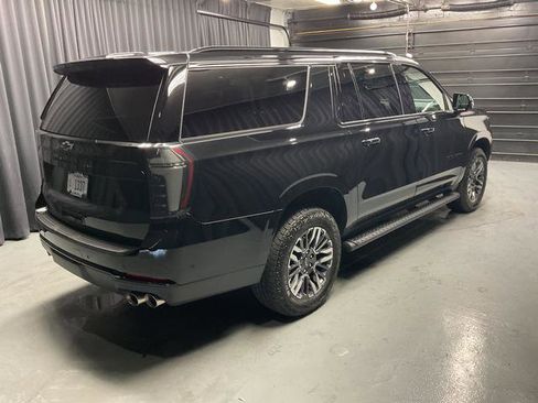 New 2026 Chevrolet Suburban Z71 w/ Comfort Package image 4